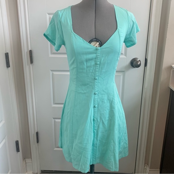 TOBI Dress with Back Cut-Out in Mint, Size XS - Picture 1 of 5